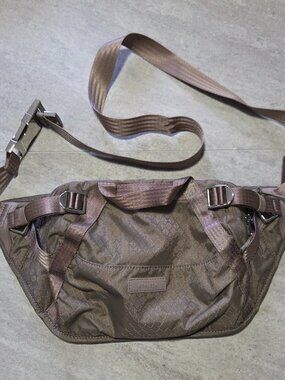 Gray Athleta Large Excursion Belt Bag